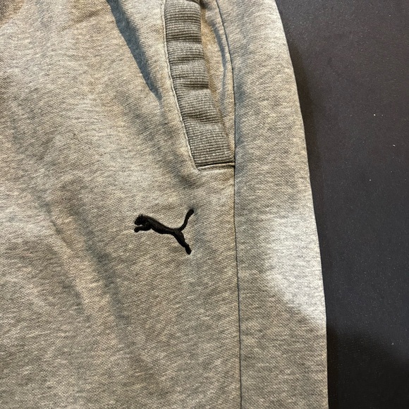 Puma Ticker Joggers - Stylish Comfort for Active Lifestyle - Picture 4 of 5